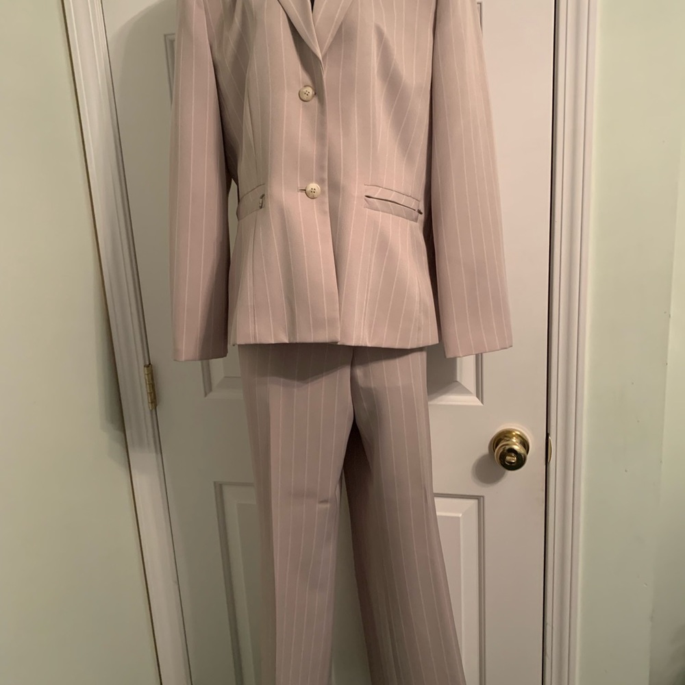 Levine Classics pants suit, beige and white stripes, size 14.
